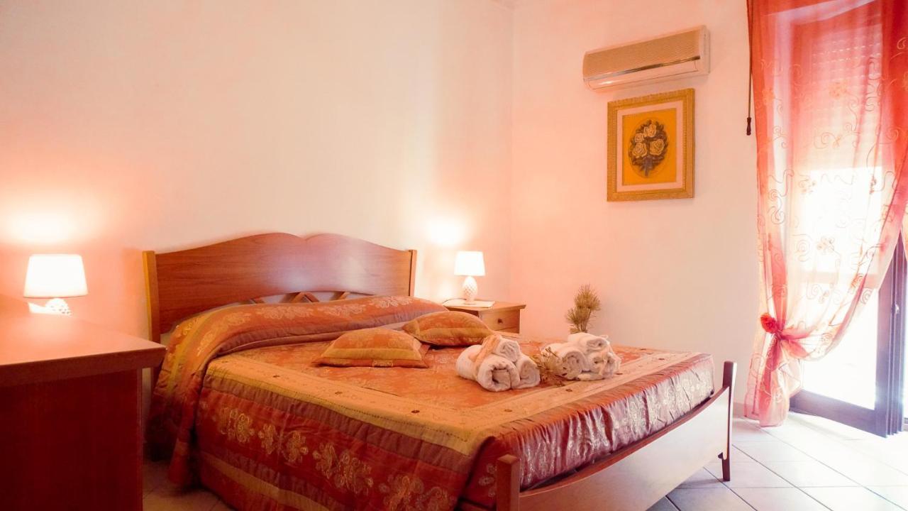 Pm 12 Via Achille Grandi Guest House Алгеро Екстериор снимка