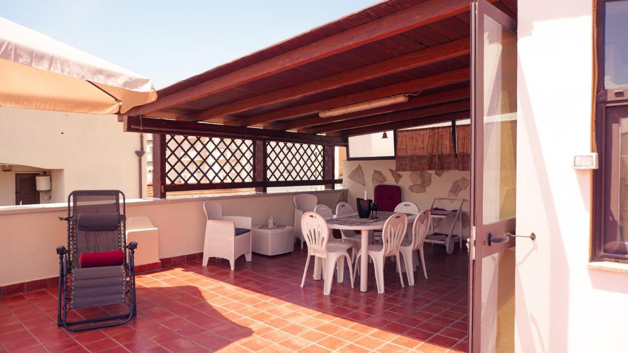 Pm 12 Via Achille Grandi Guest House Алгеро Екстериор снимка